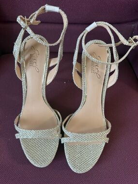 Badgley Mischka Gold Glitter Strappy Heels